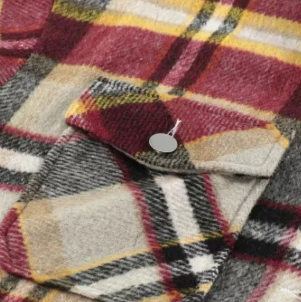 New Geometric Plaid pocketed shacket - Picture 9 of 17